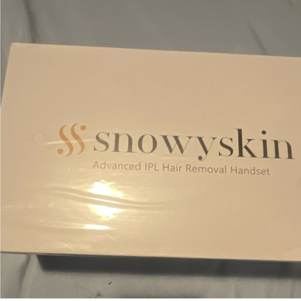 Snowyskin IPL Hair Removal Handset — Cream/White
